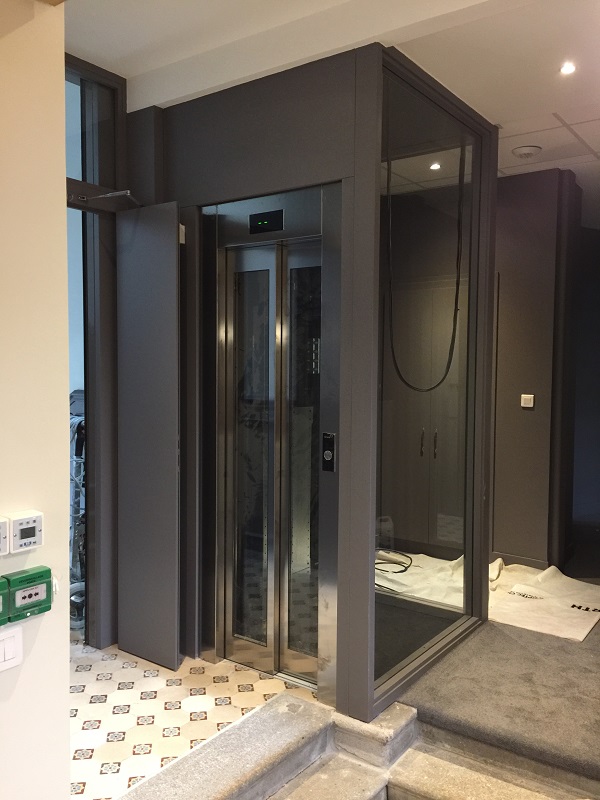 Création cage ascenseur vitré gallery