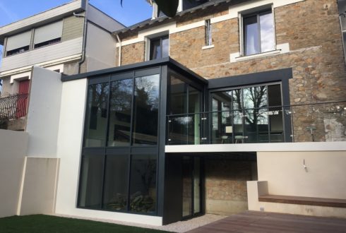 Extension avec terrasse, abris, escalier